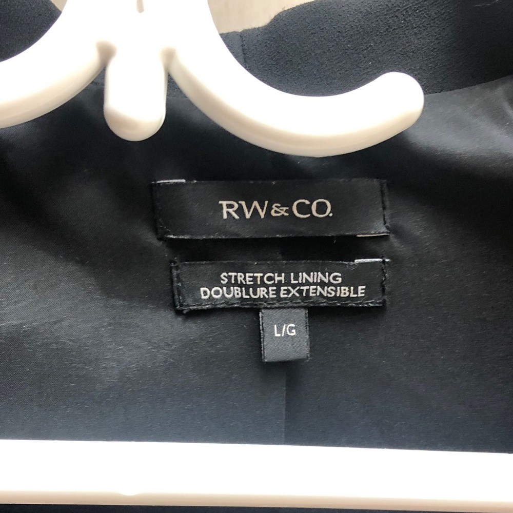 RW&CO. Black Women's Bag with Subtle Logo Detail